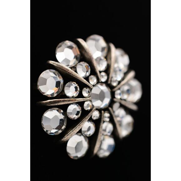 Bonnie J Crystal Pin Brooch Dark Silver Tone Sparkling Rhinestone Signed Bin1 - Picture 3 of 12